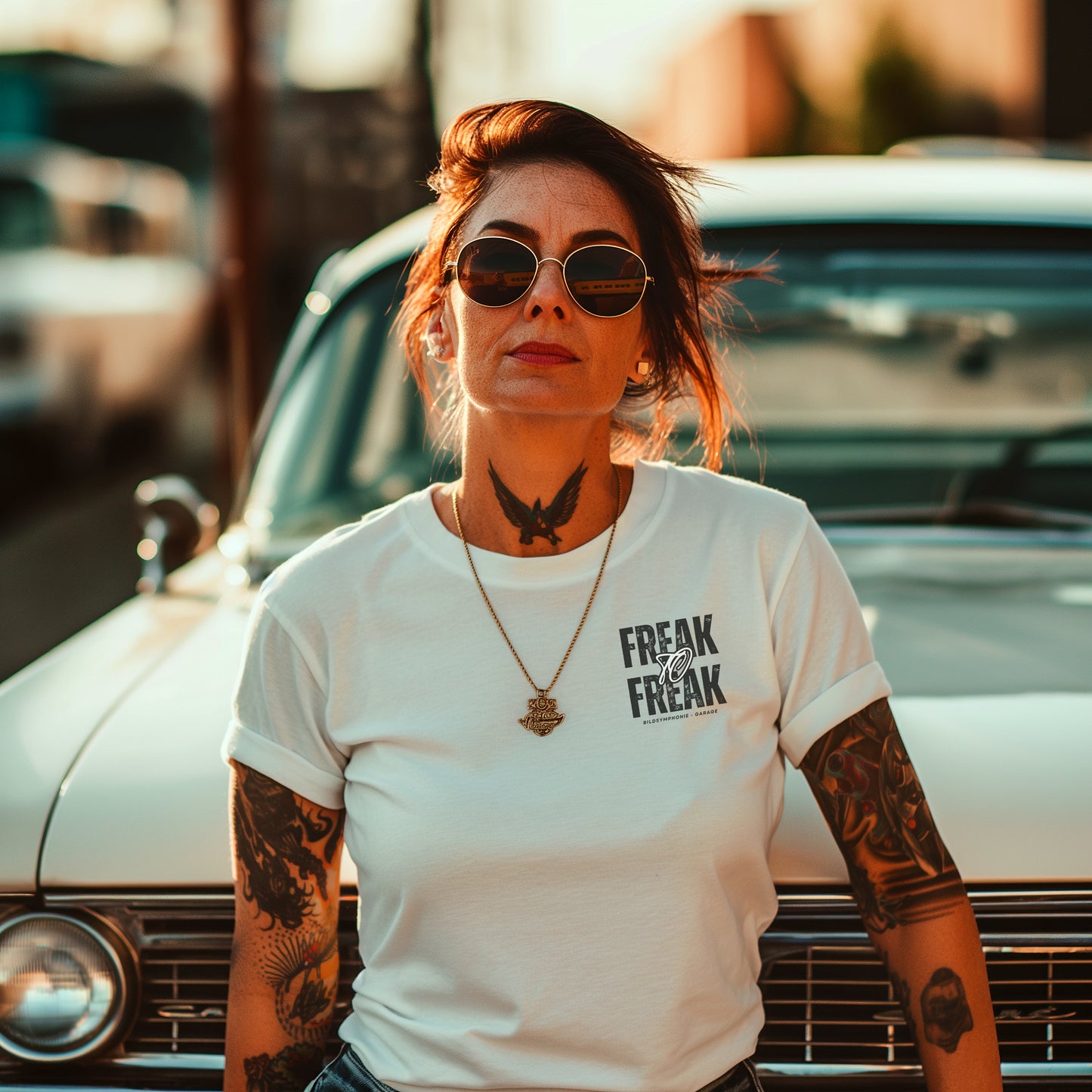 FREAKY - Premium Damen-T-Shirt mit Rundhalsausschnitt | Bella + Canvas 6004