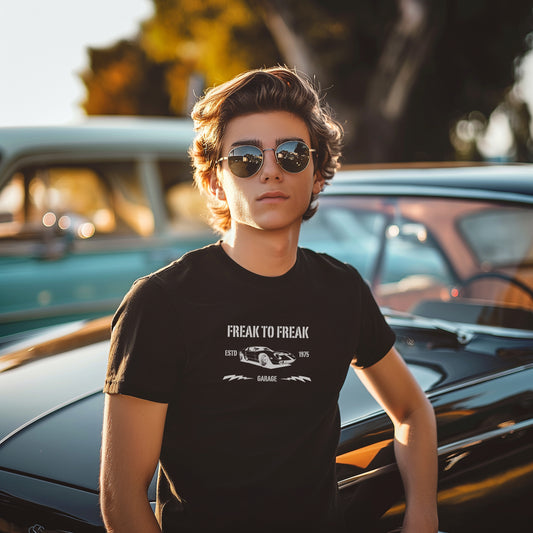 FREAK to FREAK - Garage - Premium Unisex T-Shirt mit Rundhalsausschnitt | Bella + Canvas 3001